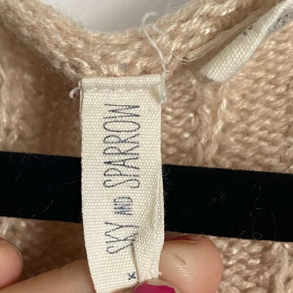 Camel colored cropped sweater - Picture 4 of 5